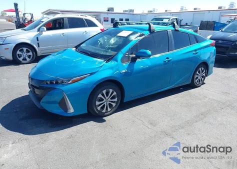 2022 Toyota Prius Prime Le из США, поврежденный, VIN JTDKAMFP3N3218876